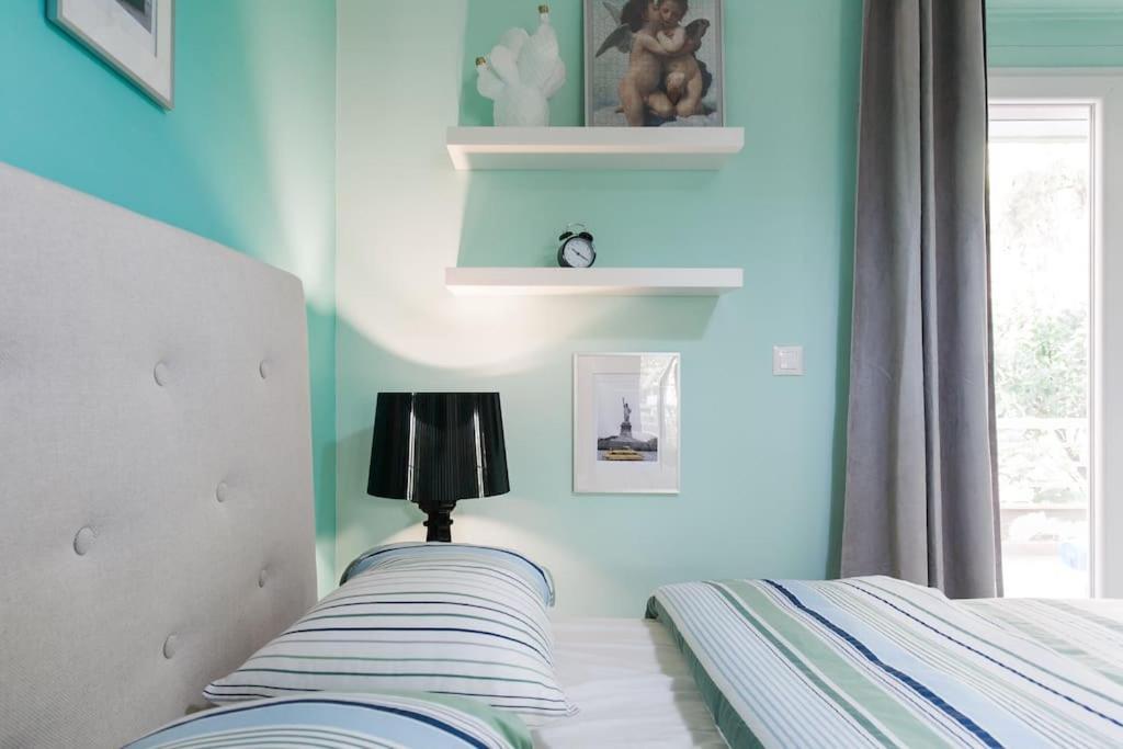 Lux Beach Apartment Vári Екстериор снимка